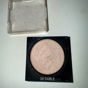 CHANEL 28 Sable Eyeshadow - Radiant Glow